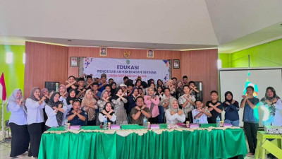Edukasi kekerasan seksual bersama remaja desa sepaso selatan